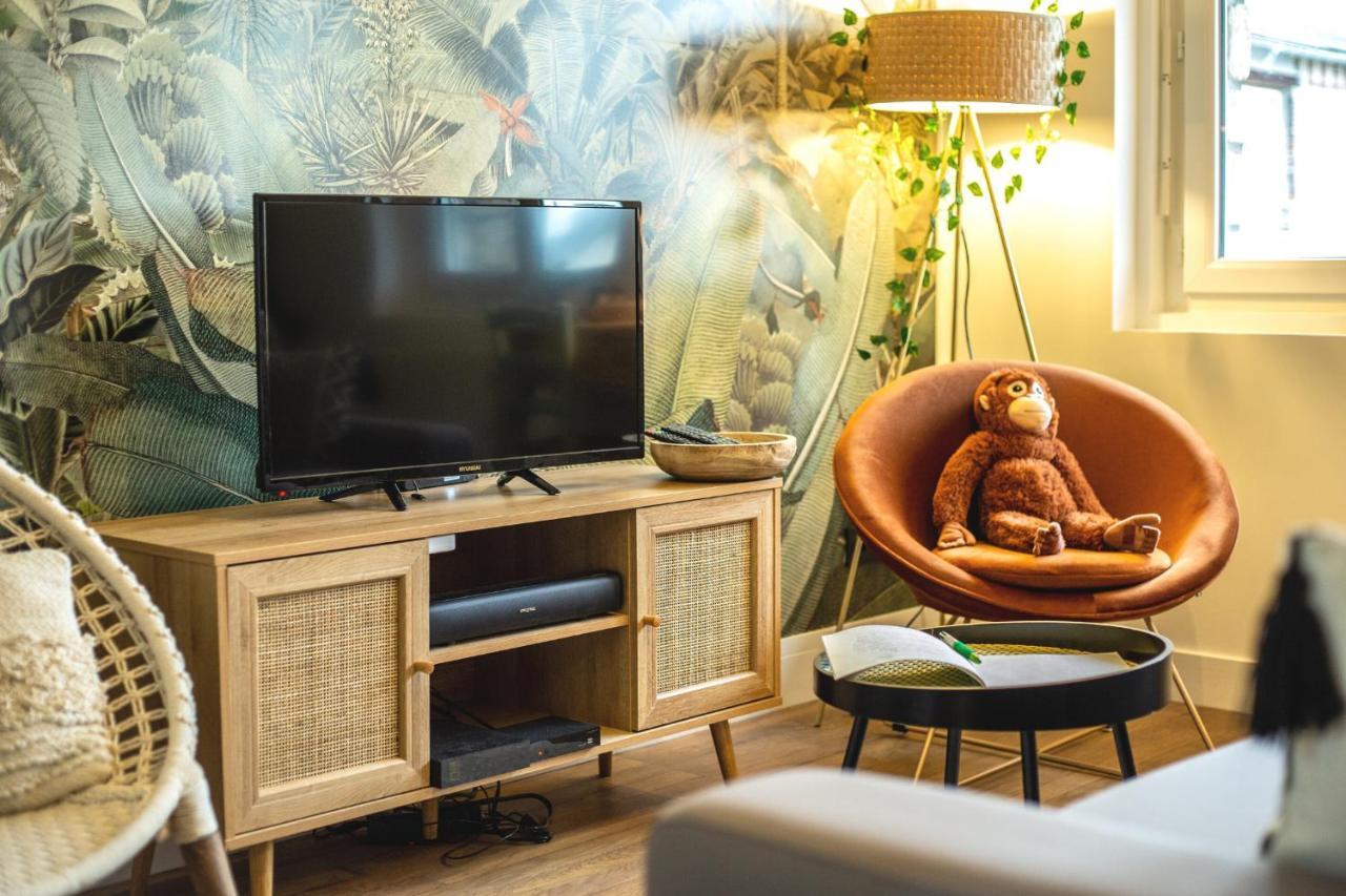 Suite Jungle - Jardin, Netflix Et Parking - Le Manoir Aux Pommes Orbec Экстерьер фото