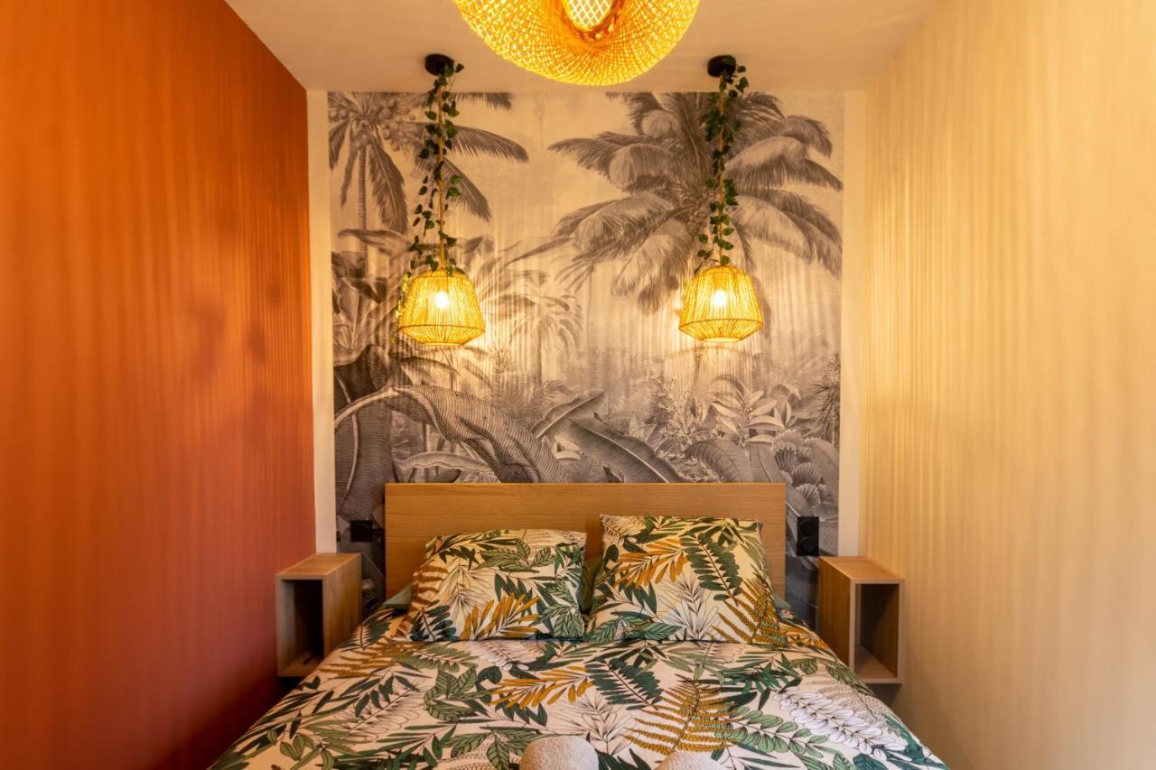 Suite Jungle - Jardin, Netflix Et Parking - Le Manoir Aux Pommes Orbec Экстерьер фото